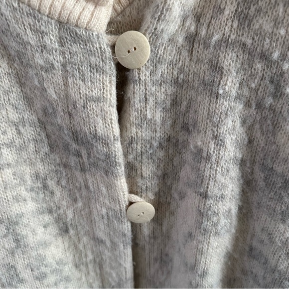 Vintage Hilda Ltd Icelandic Wool Sweater Coat, 100% Pure Wool, Nordic Cardigan - Picture 6 of 11